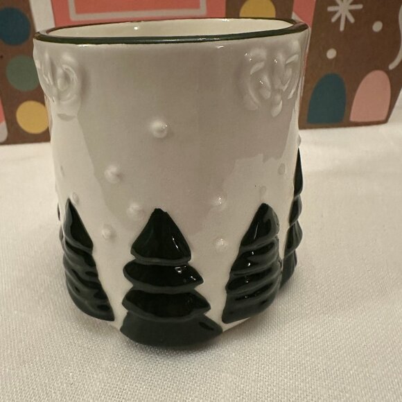 Peppermint & Pine Green Evergreen Trees White Trimmed Mug NWT Hand Painted 2025 - Picture 4 of 5